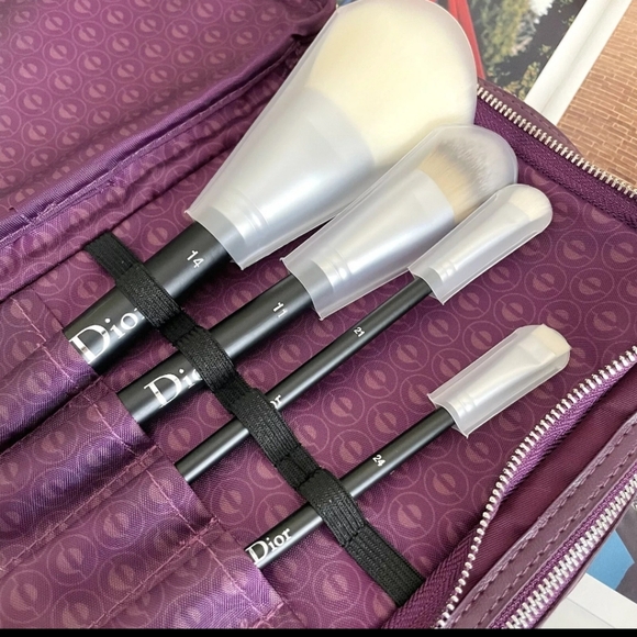Dior Backstage Brush Set With Cosmetic Case Purple Limited Edition - Picture 2 of 4
